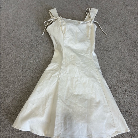 Peppermayo Dresses & Skirts - Peppermayo Cream Tie Detail Dress